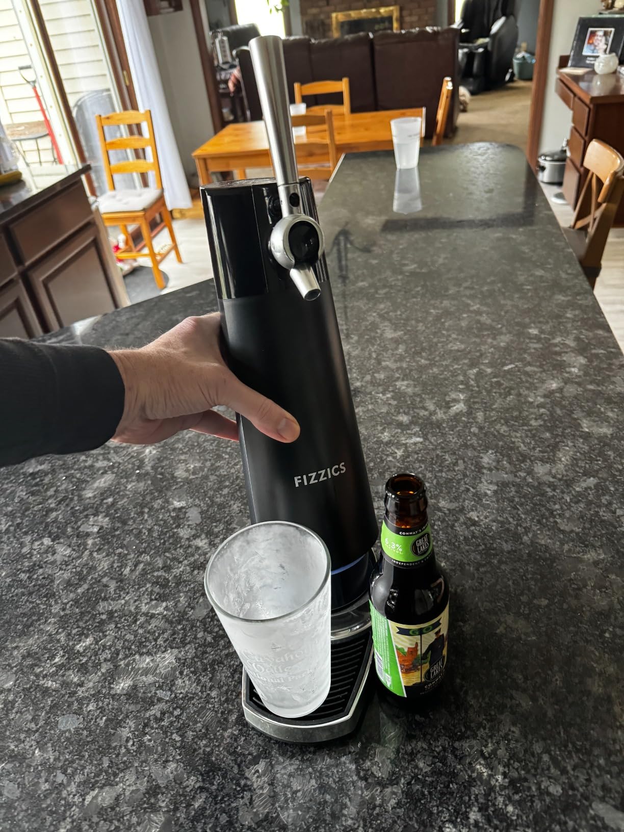 FIZZICS - DraftPour Beer Dispenser - Converts Any Can or Bottle Into a Nitro-Style Draft, Beer Tap Draft Machine customer photo 1