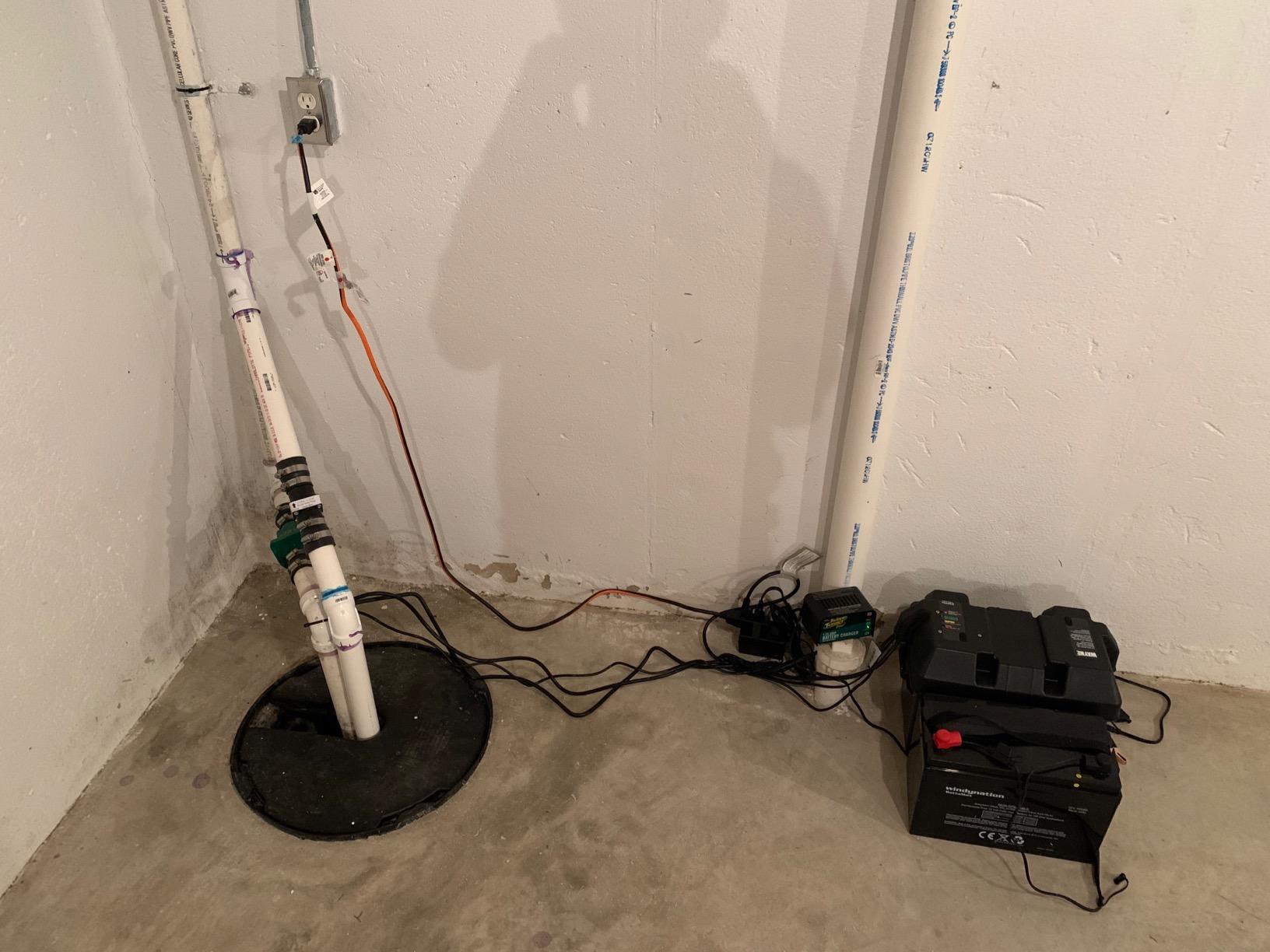 WAYNE ESP25n - 12 Volt Battery Back Up Sump Pump, Battery Not Included - Up to 2,700 Gallons Per Hour - Heavy Duty Basement Sump Pump customer photo 2