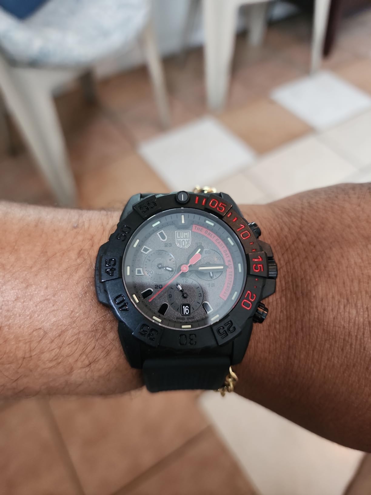 Navy Seal - Men's Watch - Military Dive Watch - Date Function 200m - Water Resistant - Made in Switzerland customer photo 1