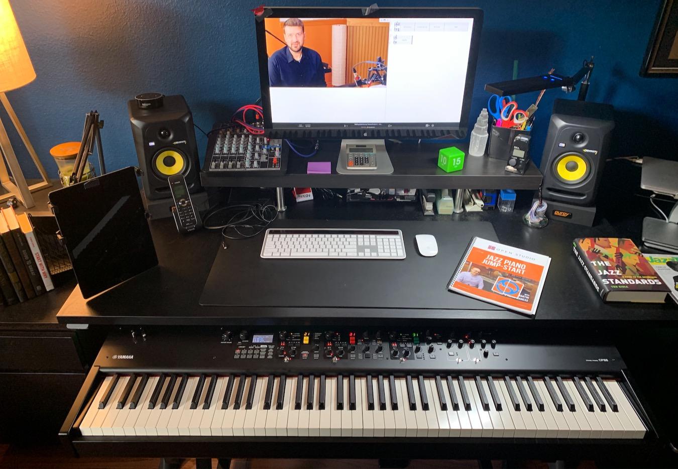 Yamaha CP88 88-Key Weighted Hammer Action Stage Piano with Sustain Pedal customer photo 1