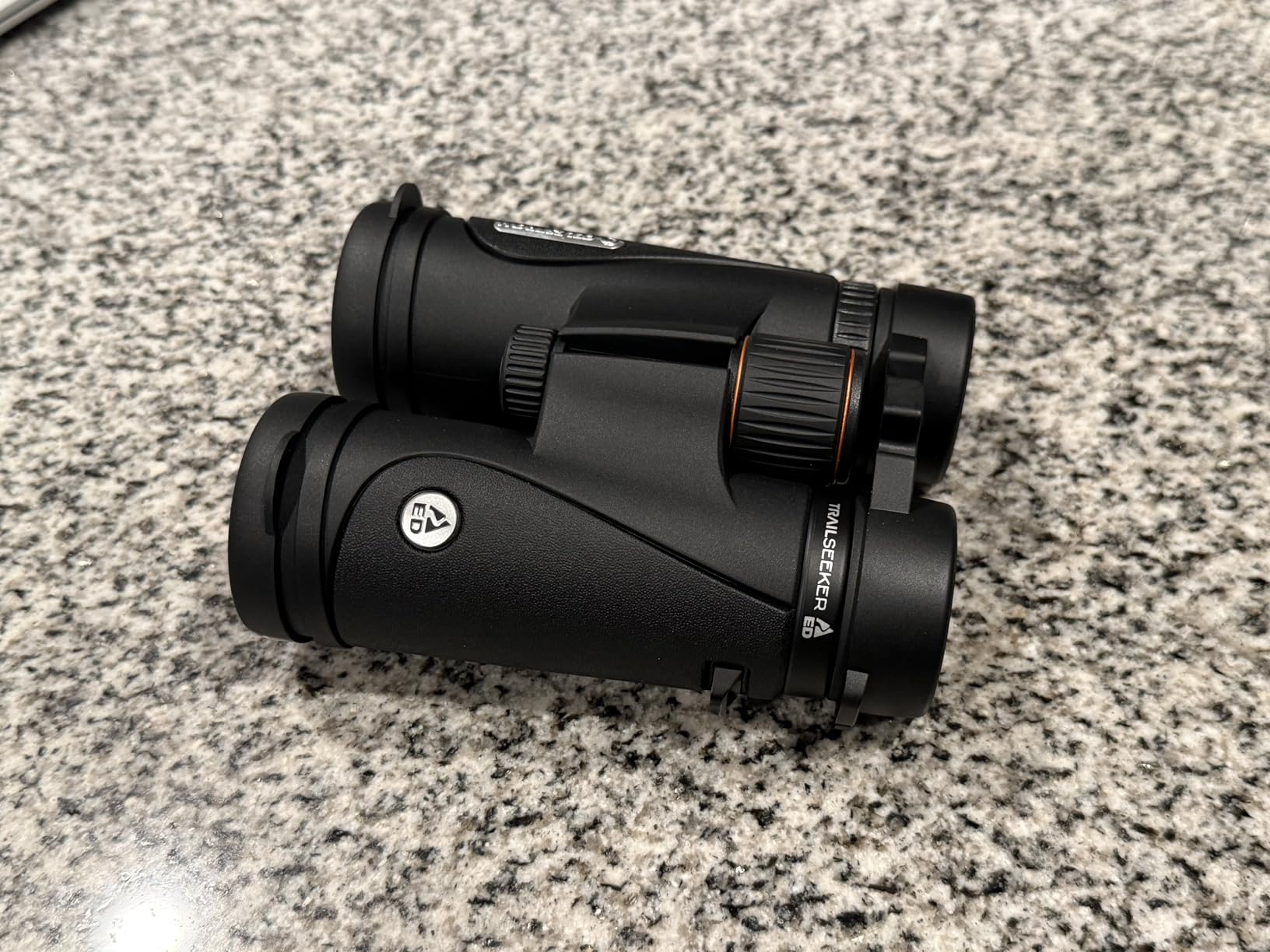 Celestron TrailSeeker ED 8x42 Binoculars for Birding & Nature - ED Glass, Phase & Dielectric-Coated BaK-4 Prisms, Fully Broadband Multi-Coated, Magnesium Alloy Body customer photo 1