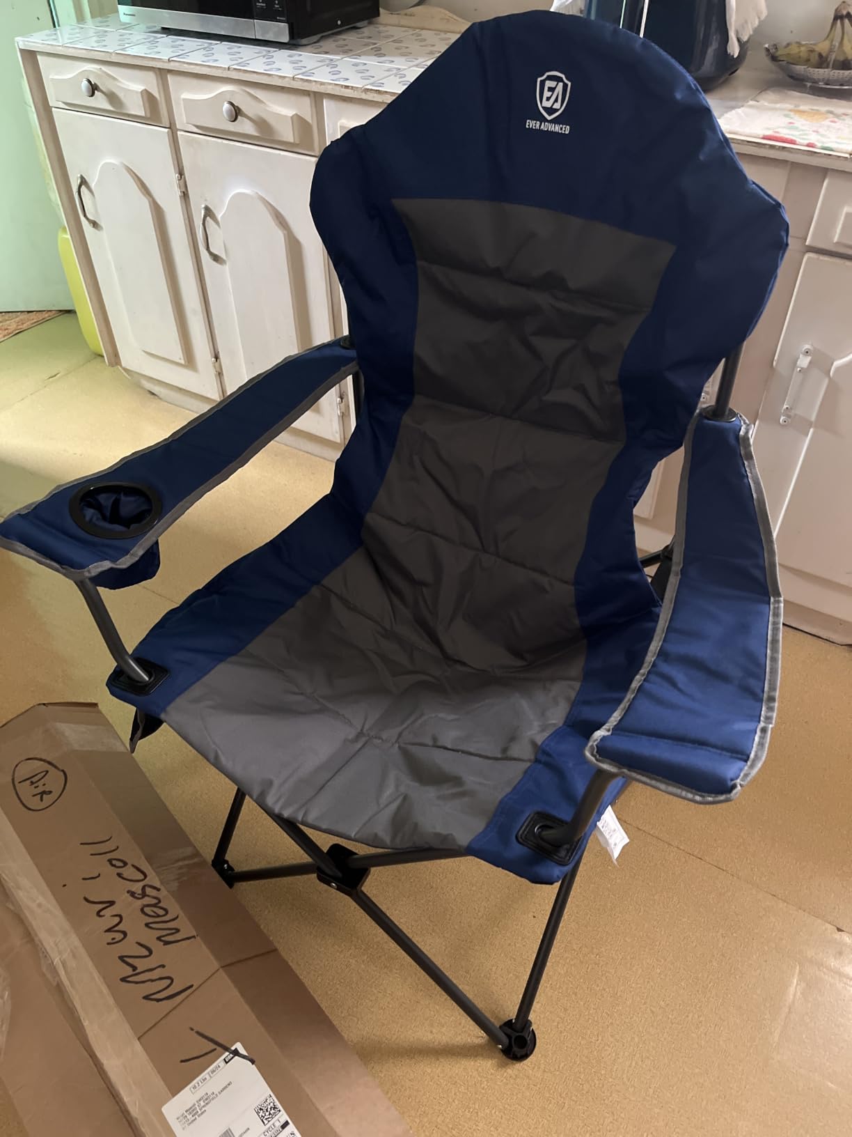 EVER ADVANCED High Back Folding Camping Chair Oversized and Fully Padded, Portable Quad Camp Lawn Chair Up to 300 lbs, with Cup Holder Armrest Carrying Bag customer photo 2