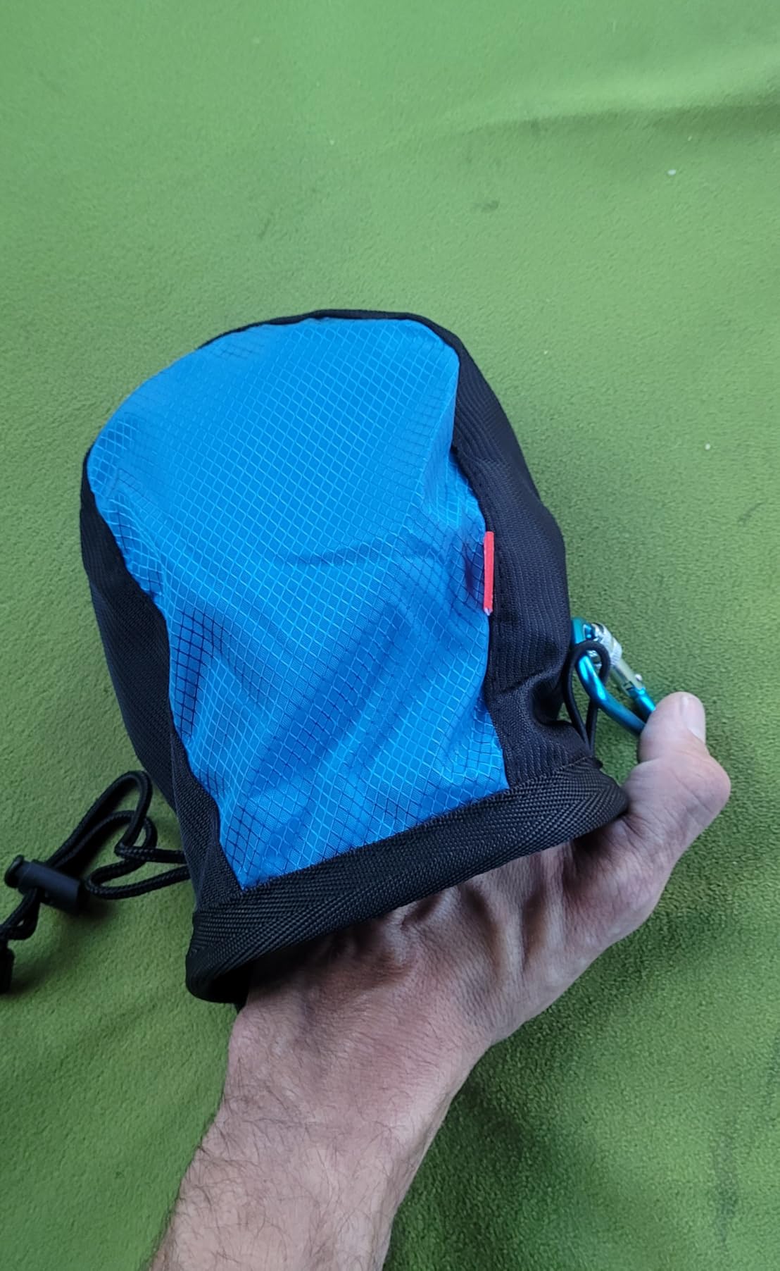 Rhino Valley Climbing Chalk Bag, No Leak Drawstring Chalk Bag with Adjustable Belt, Carabiner Clip and Zippered Pockets Chalk Bag for Rock Climbing, Cross Fit, Weight Lifting & More customer photo 1