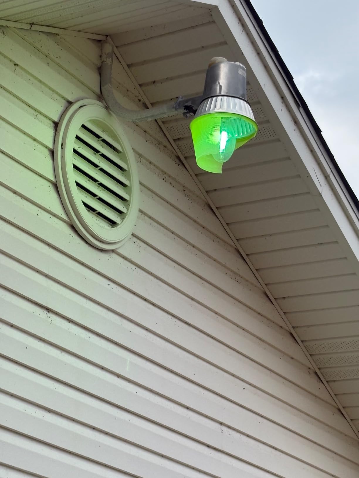 LED Barn Light Dusk to Dawn with Photocell, 55W 7500LM 5000K Daylight, 500W Incandescent/200W HID Replacement, Weather Resistant Outdoor Security Light for Yard, Garage, Farm, Porch customer photo 2