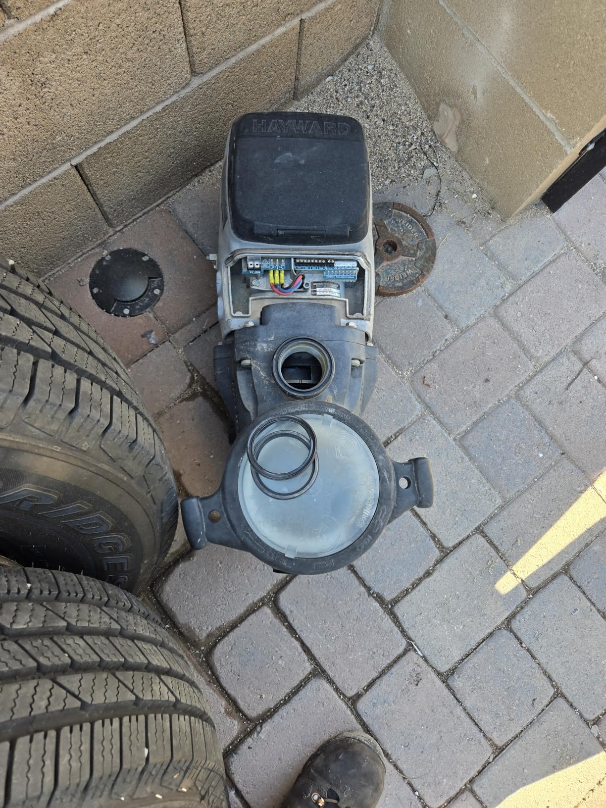 Hayward W3SP3206VSP TriStar VS Variable-Speed Pool Pump for In-Ground Pools, Energy Efficient, 2.7 HP customer photo 2