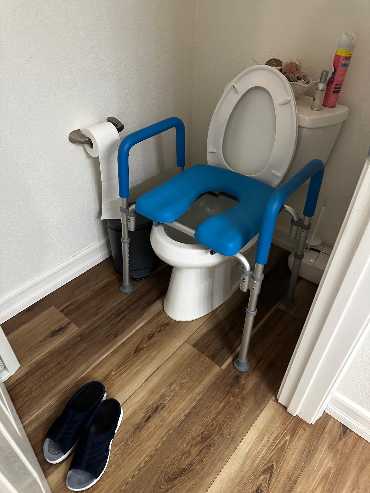 Ultimate Raised Toilet Seat with Handles, Elevated Toilet Seat With Handles | Padded Seat & Armrests, Adjustable Tool-Free Height, 3-in-1 Toilet Seat/Commode/Shower Chair, Fits Standard & Elongated customer photo 1
