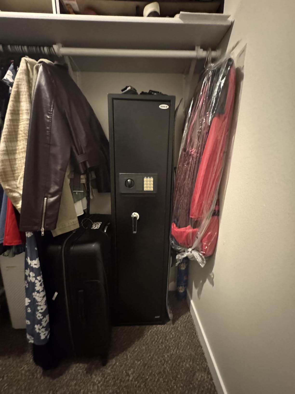 Large Rifle Safe, Long Gun Safe for Rifle Shotgun for Home, Quick Access 5-6 Gun Storage Cabinet with a Handgun Lock Box and a Removable Shelf, Silent Mode (PIN Code Version) customer photo 2