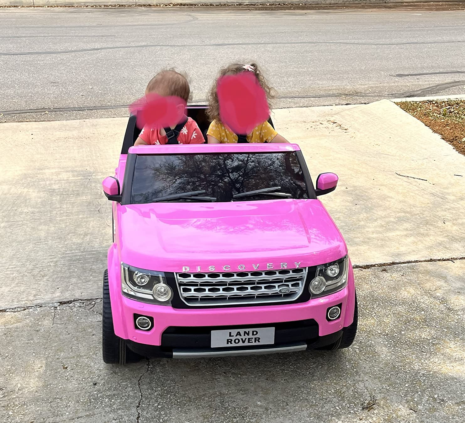 Best Choice Products 12V 3.7 MPH 2-Seater Licensed Land Rover Ride On Car Toy w/Parent Remote Control, MP3 Player - Red customer photo 1