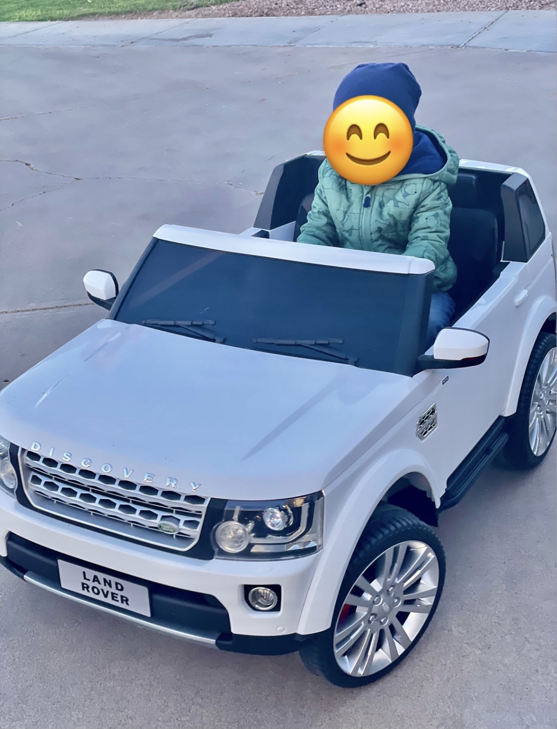 Best Choice Products 12V 3.7 MPH 2-Seater Licensed Land Rover Ride On Car Toy w/Parent Remote Control, MP3 Player - Red customer photo 2