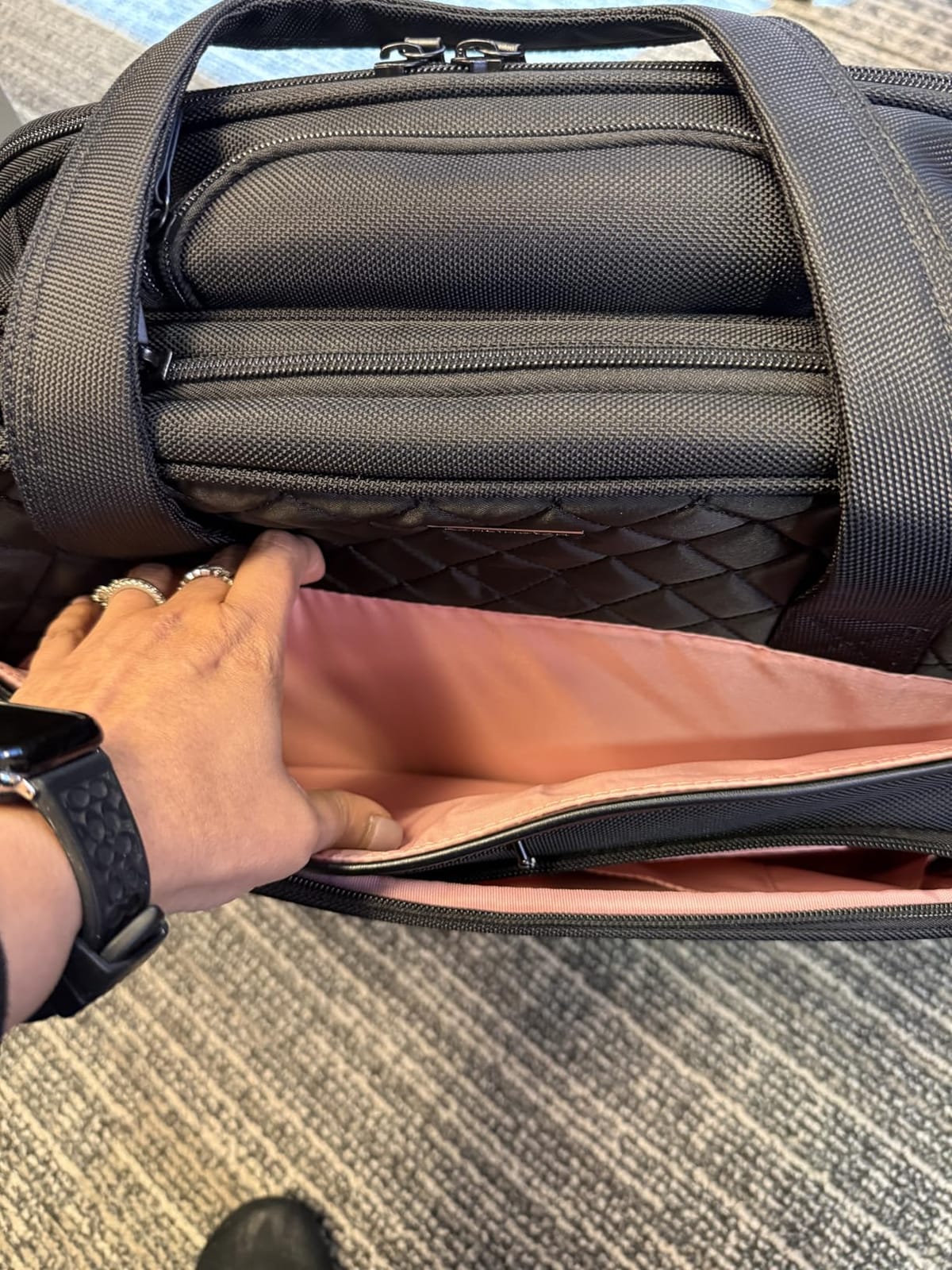 Kensington Contour 2.0 Laptop Rolling Bag, Briefcase, Laptop Spinner, Laptop Roller Bag Wheeled, 15.6