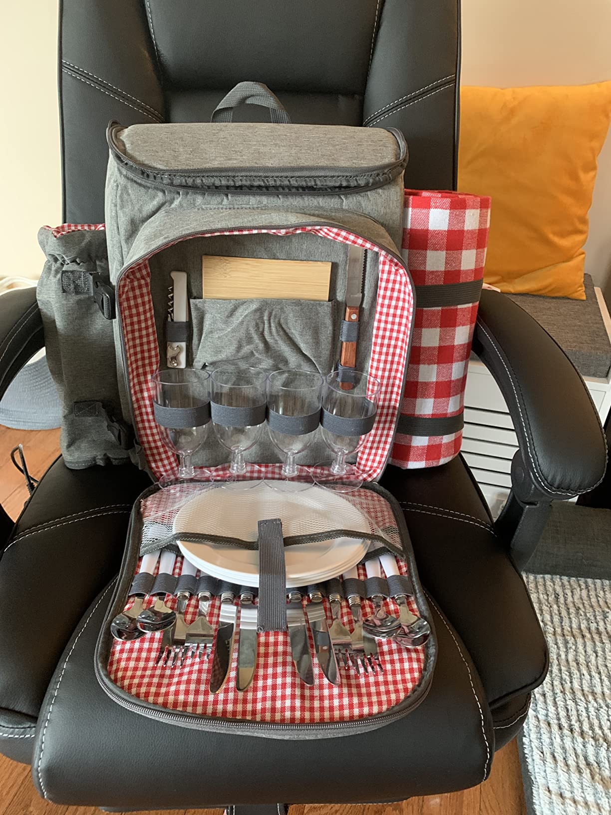Nature Gear Picnic Backpack for 4, Insulated Picnic Set with Dinnerware, Wine Cooler, Blanket & Cutlery Service, Waterproof Outdoor Bag for Beach, Camping, Travel & Park, Red customer photo 2