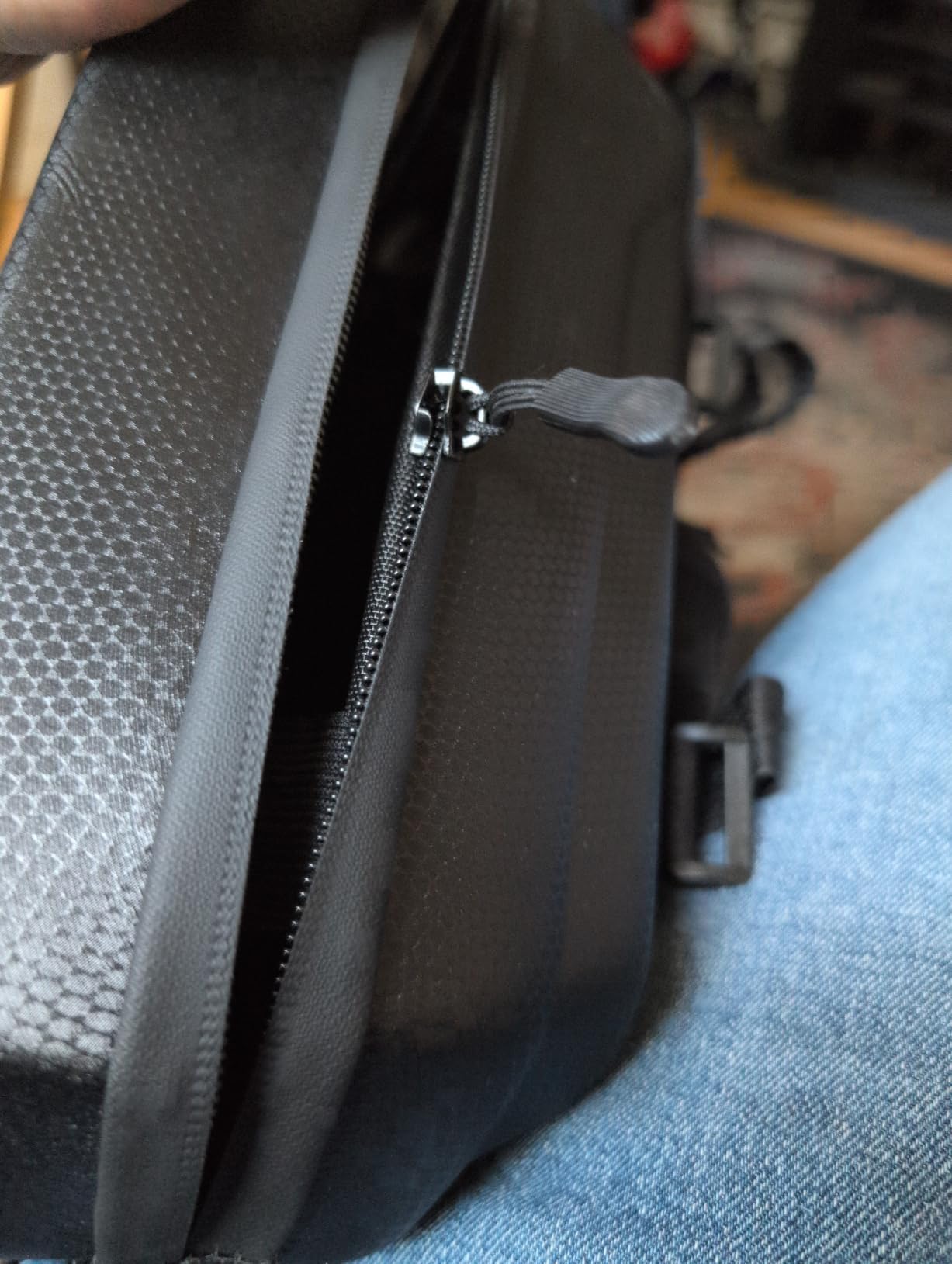 Hiboy Electric Scooter Storage Bag, EVA Hardshell Front Handlebar Bag customer photo 1