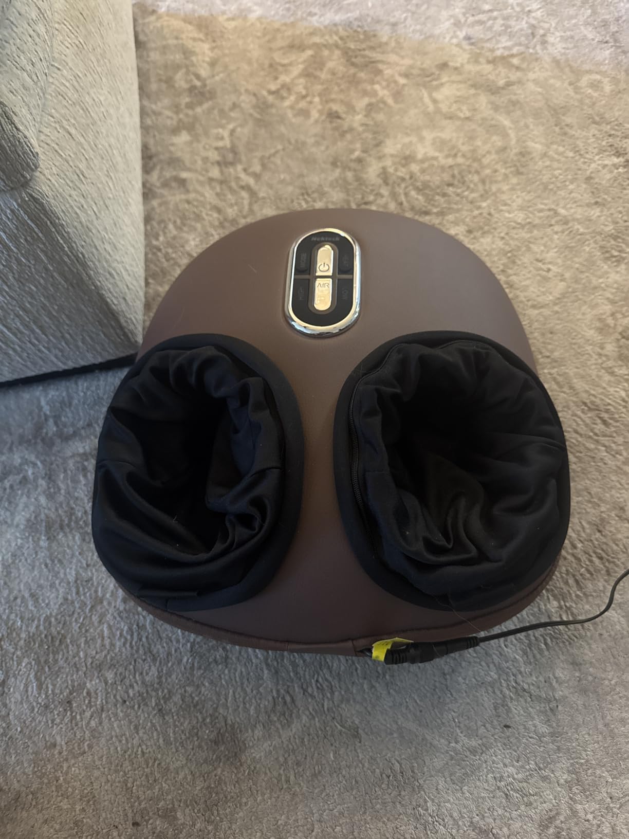Nekteck Shiatsu Foot Massager with Heat [2026 Upgraded], 3 Modes Deep Kneading Therapy Air Compression, Feet Massage for Plantar Fasciitis customer photo 2