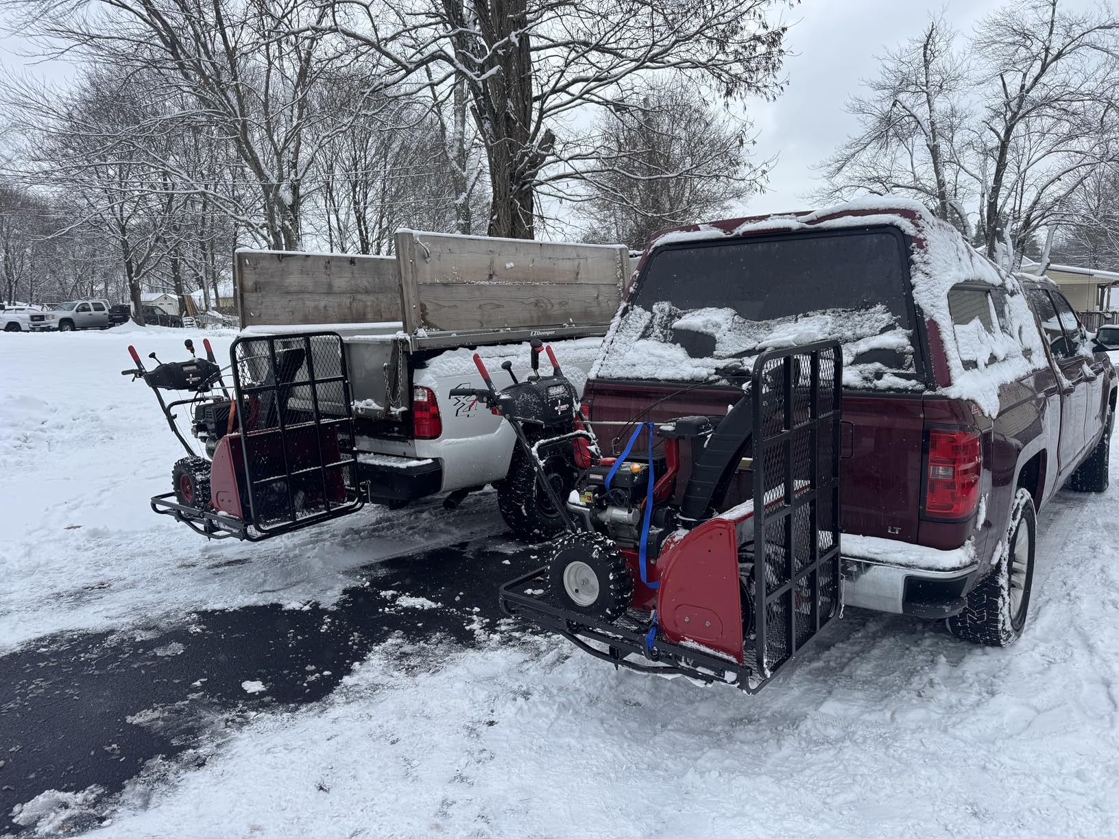 ECOTRIC Hitch Mount Wheelchair Carrier with Mobility Ramp for Wheelchair | Scooter Lawn Mower Snow Blower Hauler 500lb Capacity Basket-Style, 73lbs Weight customer photo 1