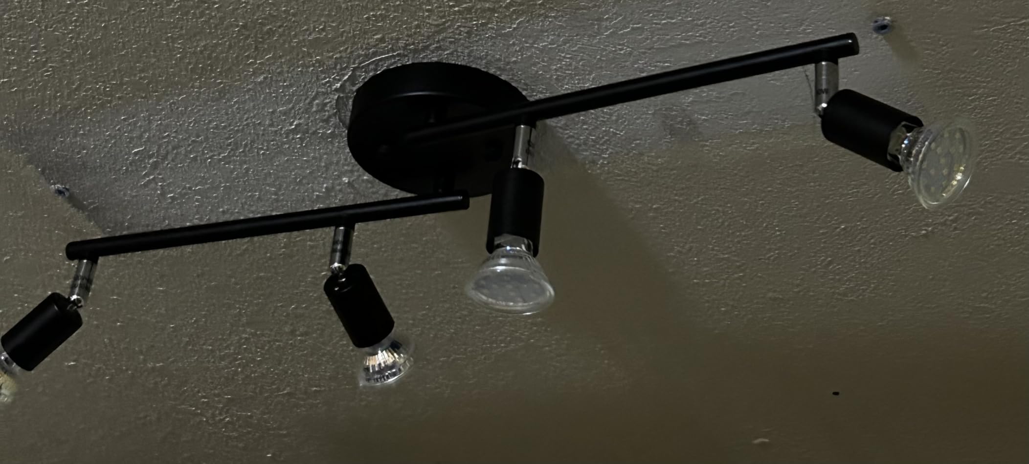 Unicozin LED 6 Light Track Lighting Kit, 46.5'' Matt Nickel 6 Way Ceiling Spot Lighting, Flexibly Rotatable Head, Modern Track Light Included 6 x LED GU10 Bulb (4W, Daylight White 5000K, 400LM) customer photo 2