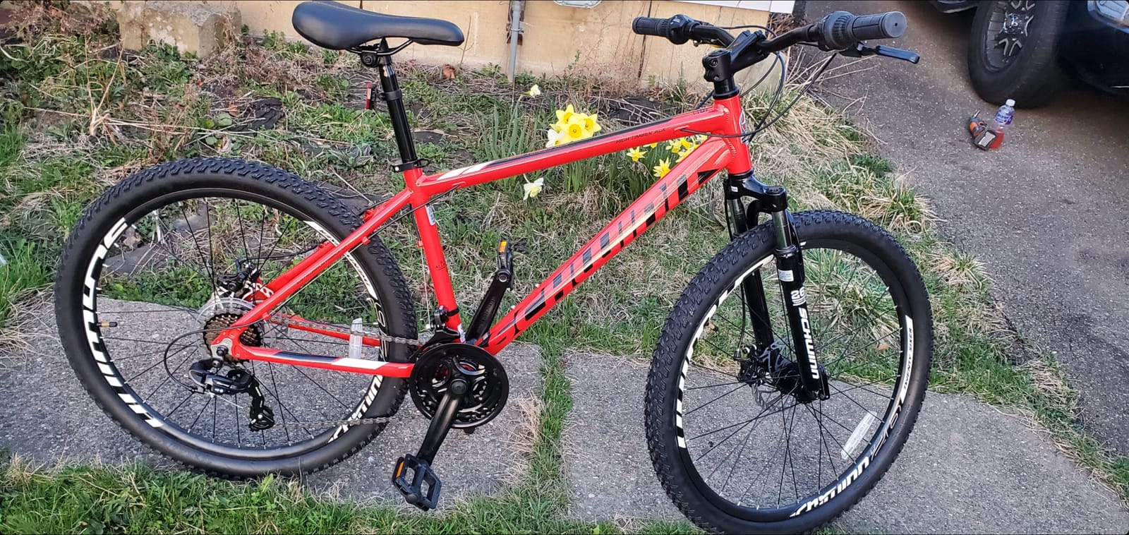 Schwinn High Timber Mountain Bike for Adult Youth Men Women Boys Girls, 24 to 29-Inch Wheels, 7 or 21-Speeds, Front Suspension, Aluminum and Steel Frame Options customer photo 2