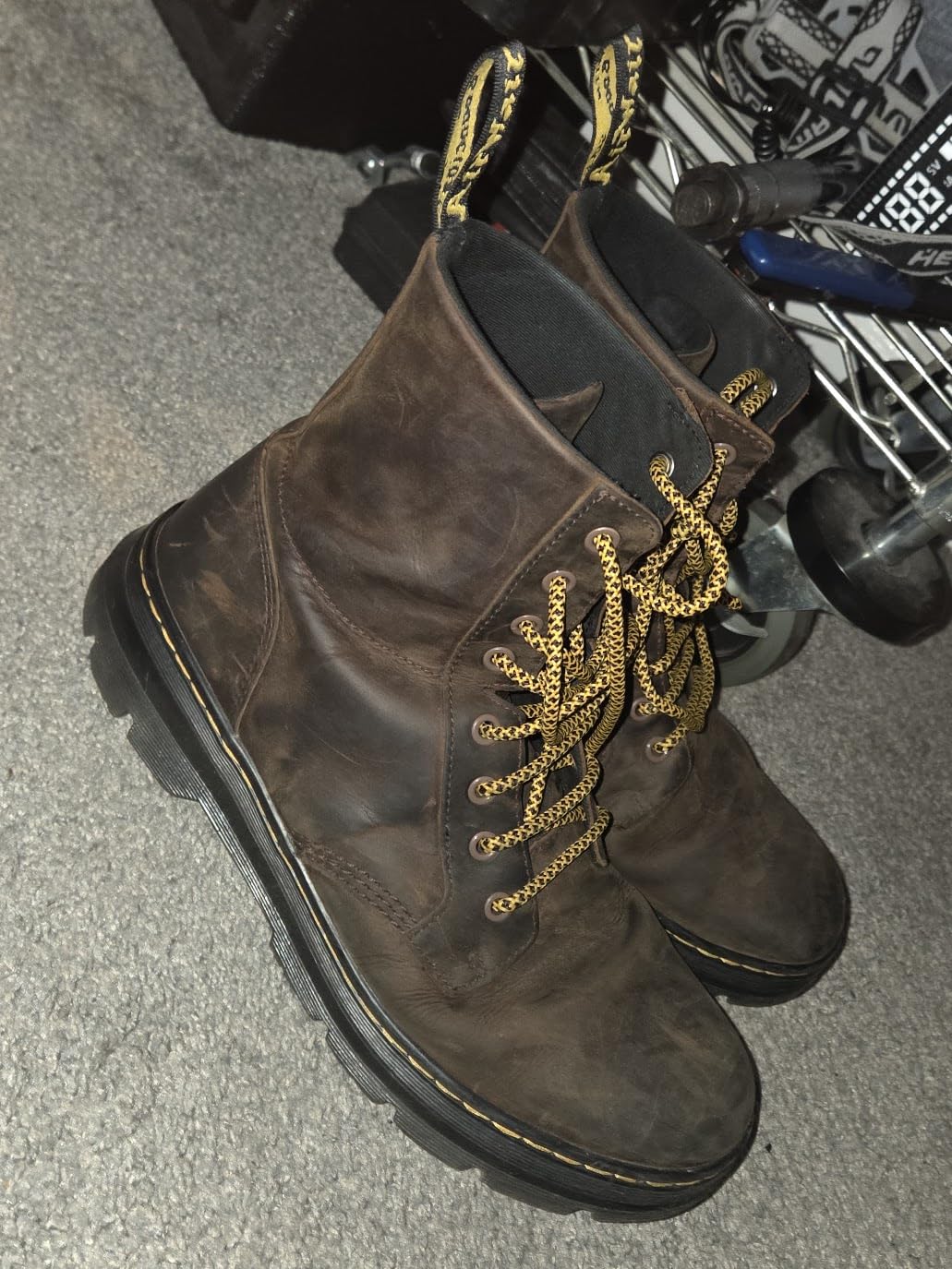 Dr. Martens unisex-adult Combs Leather customer photo 2