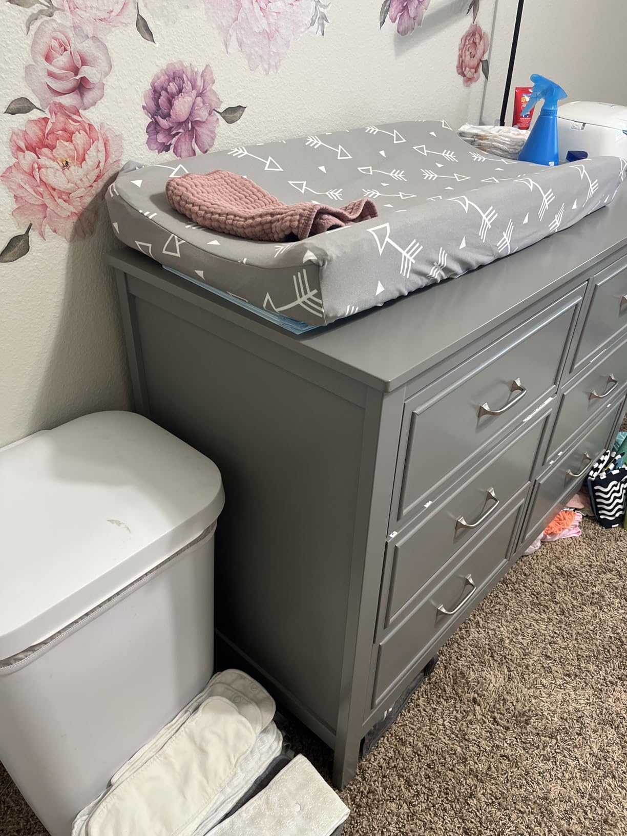 Davinci Charlie 6-Drawer Baby Dresser, GREENGUARD Certified - White customer photo 1