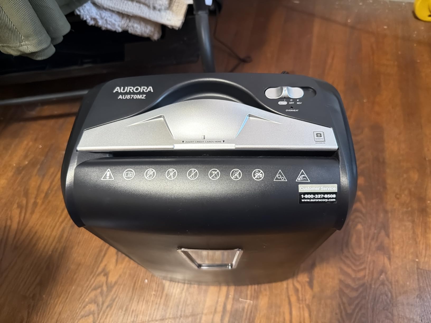 Aurora AU608MB High-Security 6-Sheet Micro-Cut Paper Credit Card Shredder with 3.5-Gallon Wastebasket, 4-Minute Continuous Running Time, Security Level P-4 customer photo 2