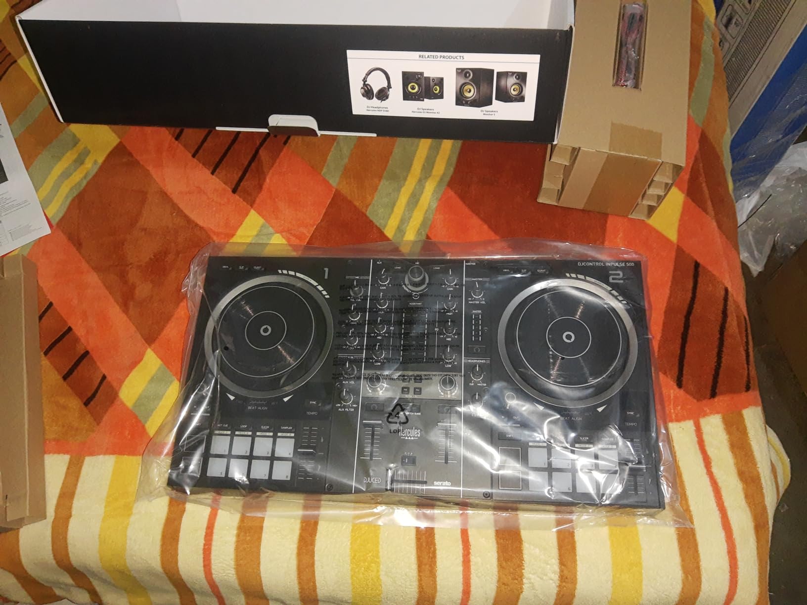 Hercules DJControl Inpulse 500: 2-deck USB DJ controller for Serato DJ and DJUCED customer photo 1