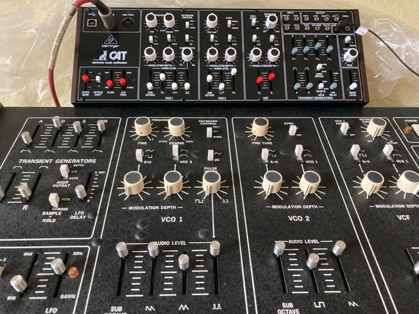 Behringer CAT Legendary Paraphonic Analog Synthesizer with Dual VCOs, 4 Mixable Waveforms, 16-Voice Poly Chain customer photo 1