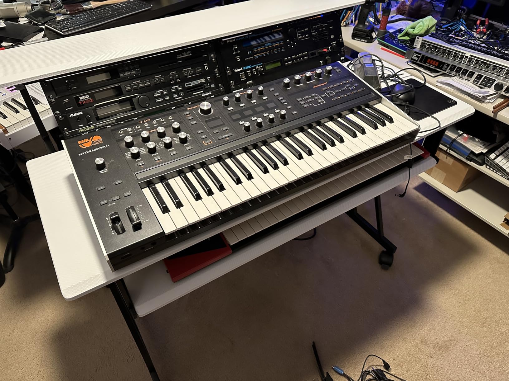 Acme Suitor Wooden Top Music Recording Studio Desk with Keyboard Tray in Black customer photo 2
