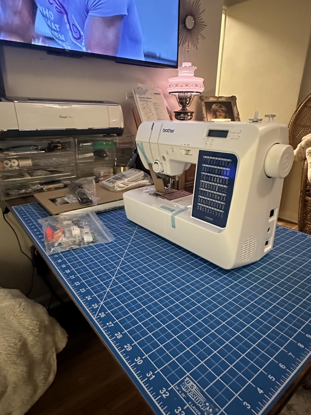 Brother CS7000X Sewing and Quilting Machine, 70 Built-in Stitches, LCD Display, Wide Table, 10 Included Feet customer photo 1