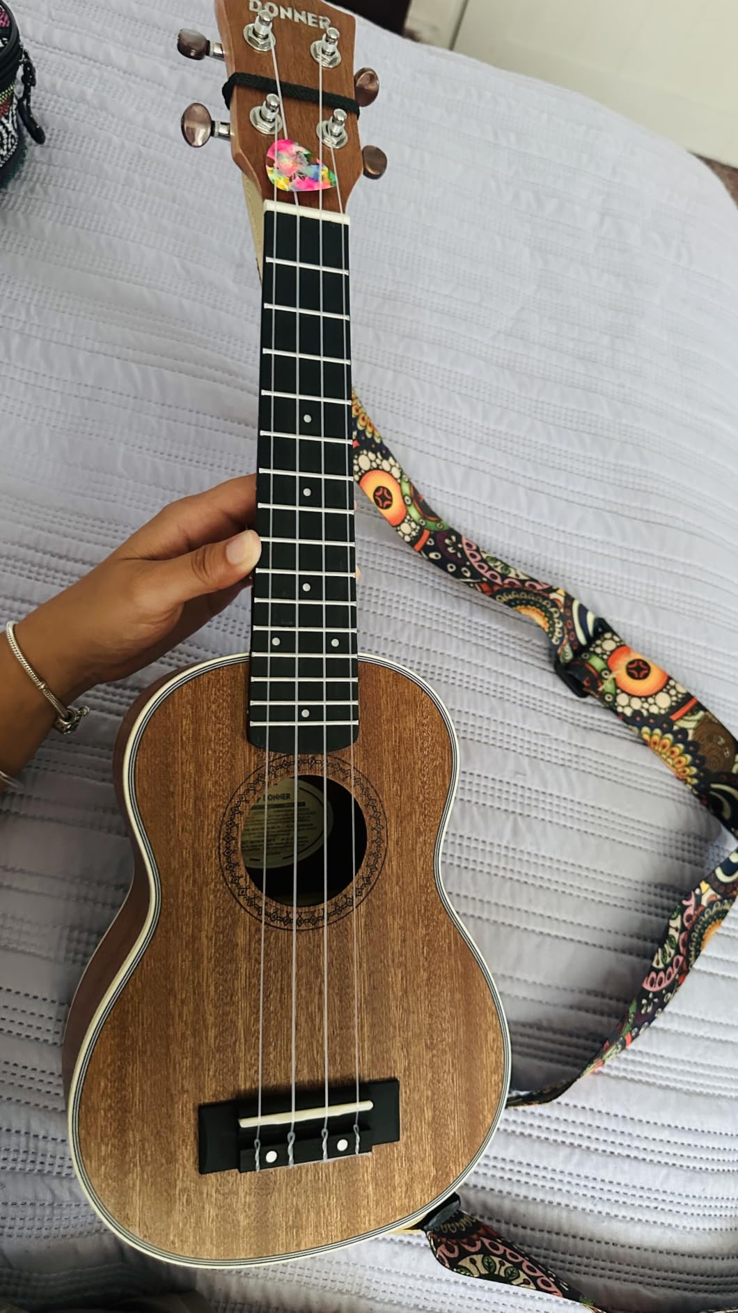 Donner Concert Ukulele Beginner Kit 23 inch Ukelele Mahogany Wood with Free Online Lesson Gig Bag Strap Nylon String Tuner Picks Ukalalee Yukalalee Bundle Pack DUC-200 customer photo 1