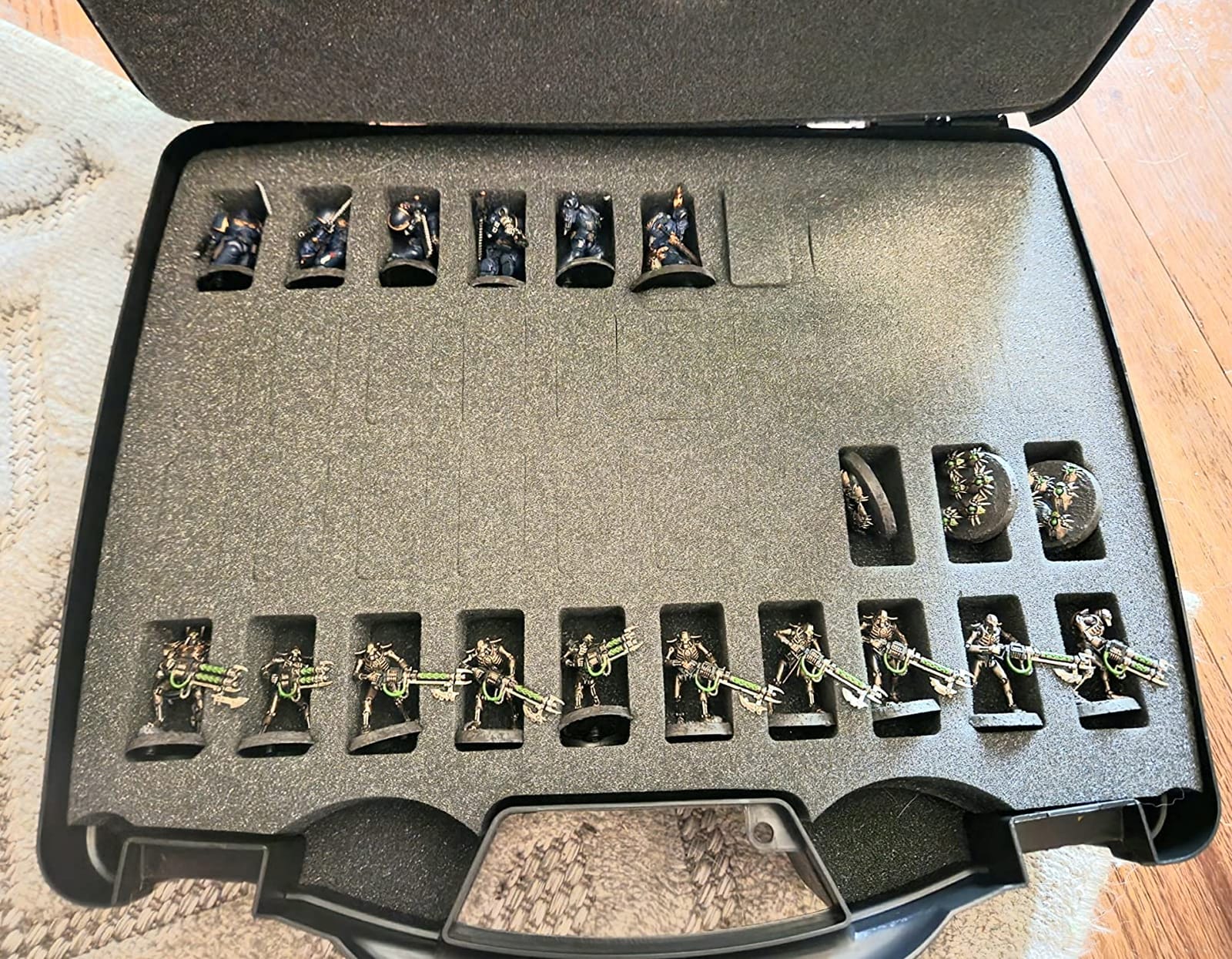 CASEMATIX Hard Shell Miniature Carrying Case - 80 Slot Figurine Miniature Storage Case with Customizable Foam Layer for Large Miniatures Compatible with Warhammer 40k, DnD & More! customer photo 2