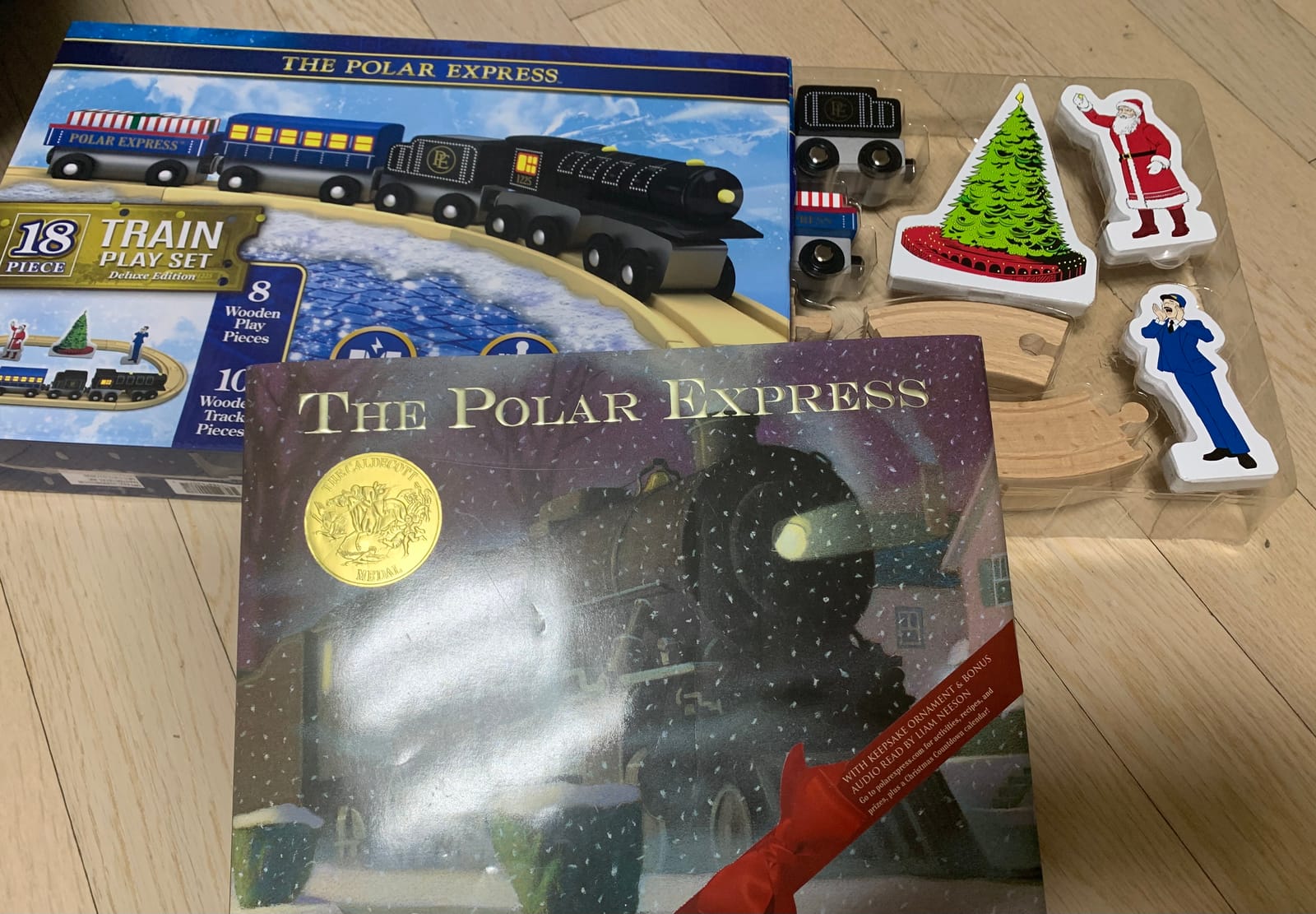 MasterPieces Polar Express Train Set, Wooden 18 Piece Deluxe Edition with Magnetic Cars and Track, Official Holiday Play Collection, Compatible with 1 Inch Train Systems customer photo 1