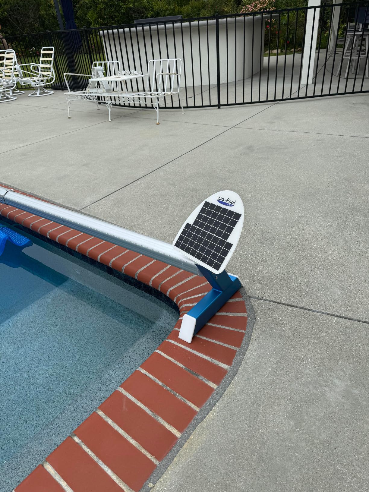 Automatic Motorized Solar Blanket Cover Reel/Roller for Pools up to 20x40' | Solar Battery Powered - Click-of-Button Simple Operation - Suitable for Rectangular Swimming Pools customer photo 2