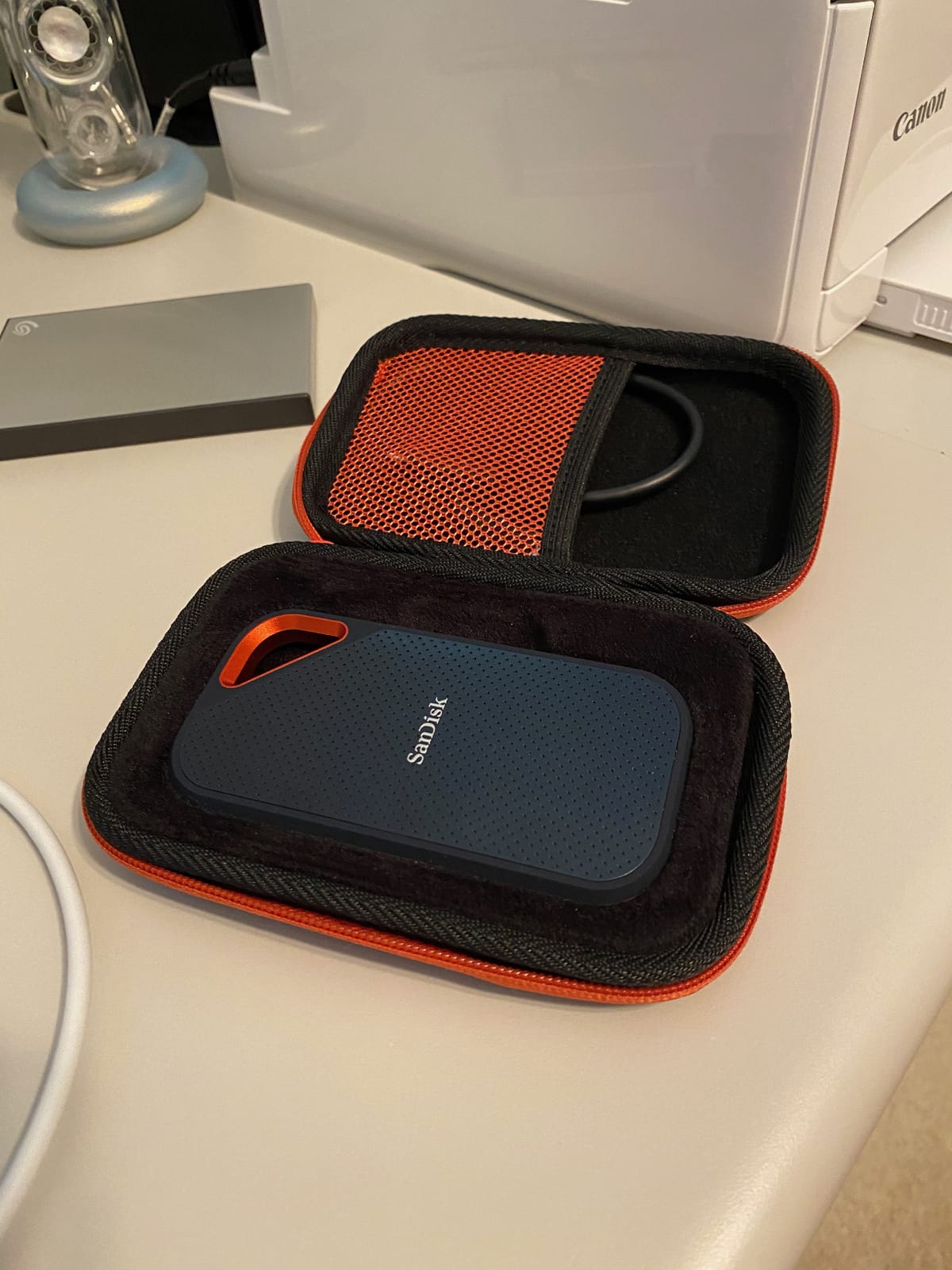 Sandisk 1TB Extreme PRO Portable SSD, Up to 2000MB/s Read Speeds-Old Model | External Solid State Drive, IP65 Water & Dust Resistant, Up to 3M Drop Protection, 256-bit AES Encryption, USB-C 3.2 Gen 2 customer photo 2
