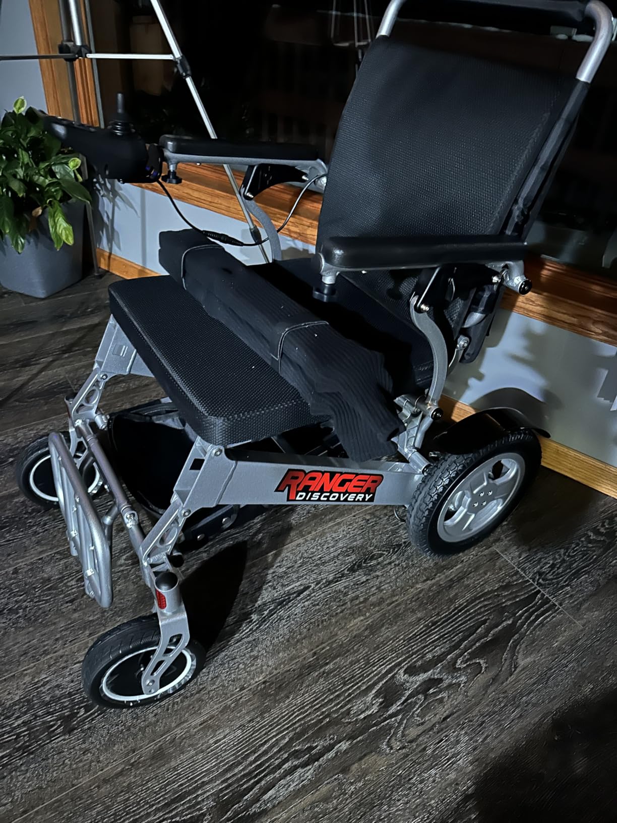 Porto Mobility Ranger Discovery XL Wide Seat Lightweight Foldable Heavy Duty Weatherproof Electric Wheelchair, Portable, only 50 lbs Powerful Motors All Terrain Folding Power Wheelchair (XL Wide Seat) customer photo 2
