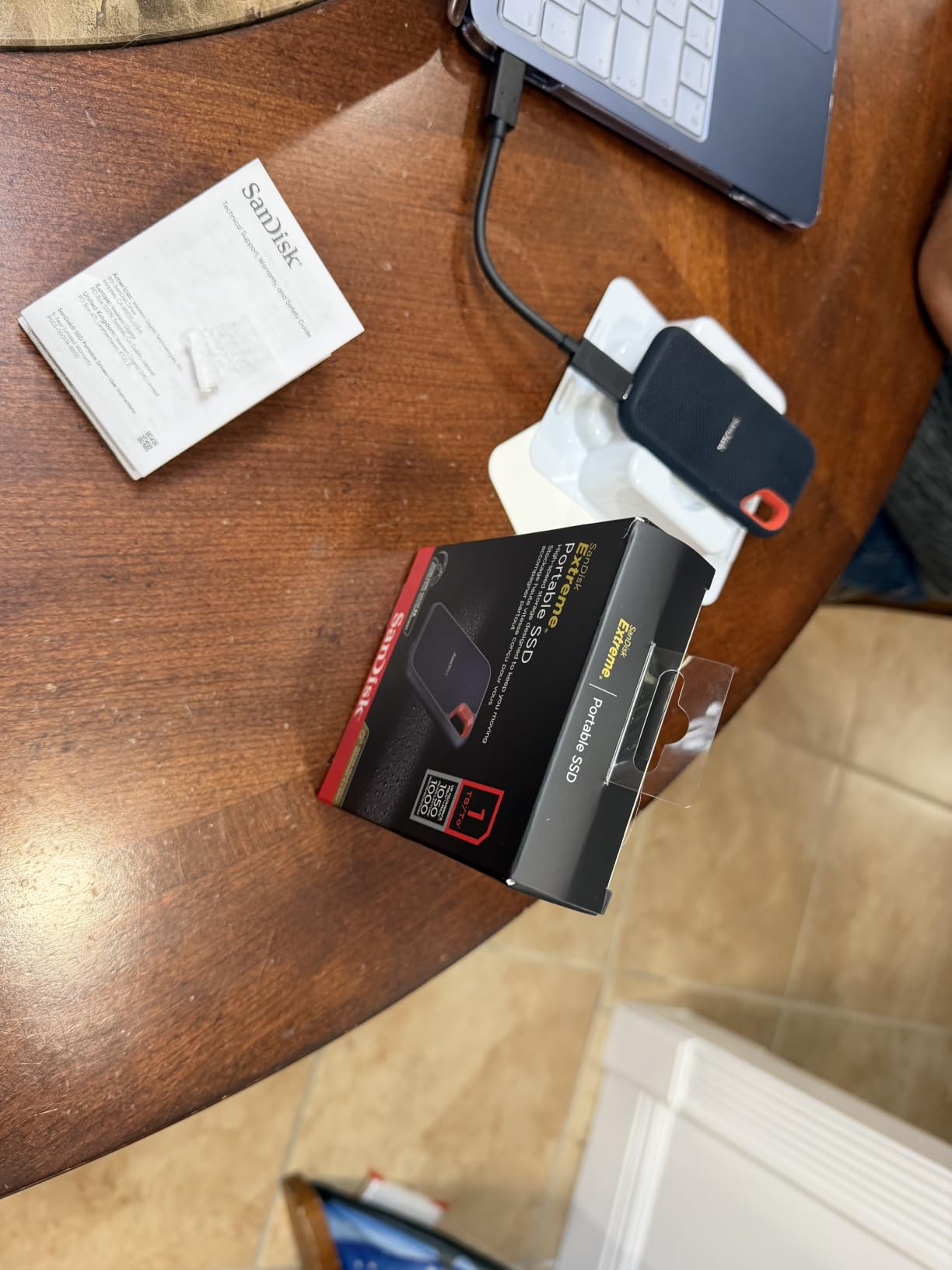Sandisk 2TB Extreme Portable SSD, Up to 1050MB/s Read Speeds (Old Model) | External Solid State Drive, IP65 Water & Dust Resistance, Up to 3M Drop Protection, 256-bit AES Encryption, USB-C 3.2 Gen 2 customer photo 2