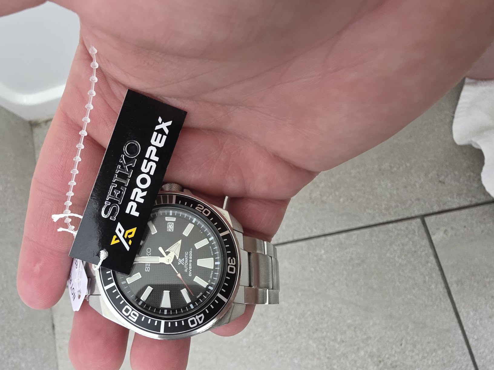 SRPF03 Automatic Dive Watch for Men - Prospex Special Edition - LumiBrite Hands, Hardlex Crystal - Water Resistant 200M customer photo 2