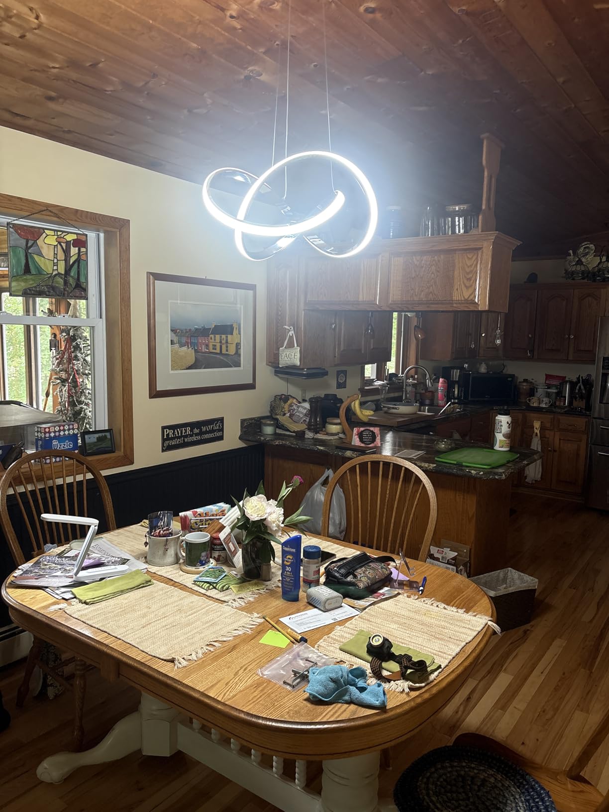MAYNA Modern LED Pendant Light with Irregular Ring Lights, 6000K Daylight | Contemporary LED Chandelier, Adjustable Modern Chandeliers for Dining Room Kitchen Entryway Living Room Bedroom customer photo 2