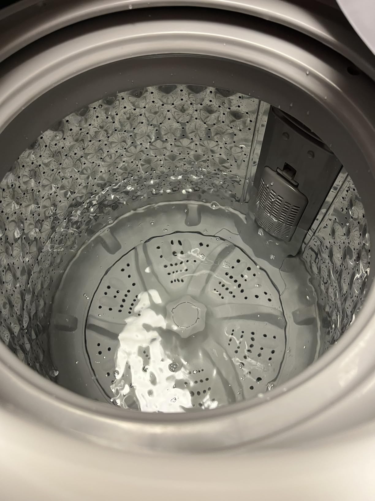 BLACK+DECKER Small Portable Washer, Washing Machine for Household Use, Portable Washer 2.0 Cu. Ft. with 6 Cycles, Transparent Lid & LED Display customer photo 1