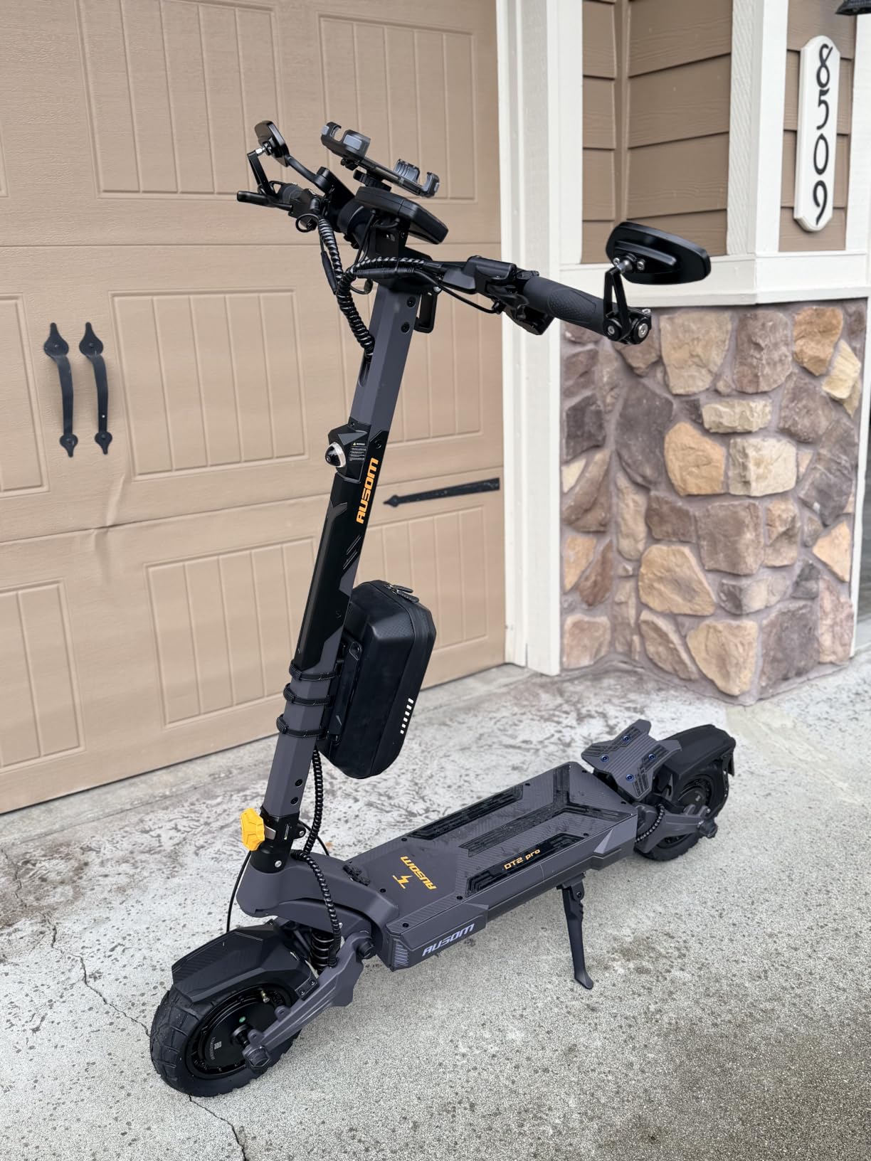 2L/3L Large Scooter Bag, Portable Electric Scooter Storage Bag Hardshell customer photo 2