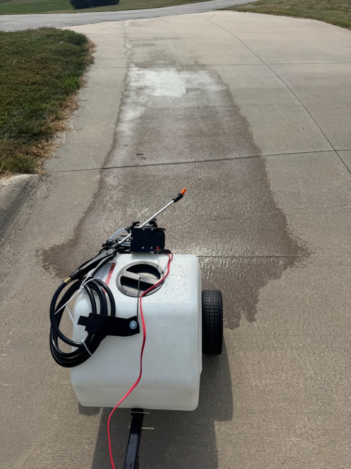 Master Manufacturing Revolt Lithium-Ion Series Rechargeable 12 Gallon Trailer Broadcast Sprayer Sprayer - 84