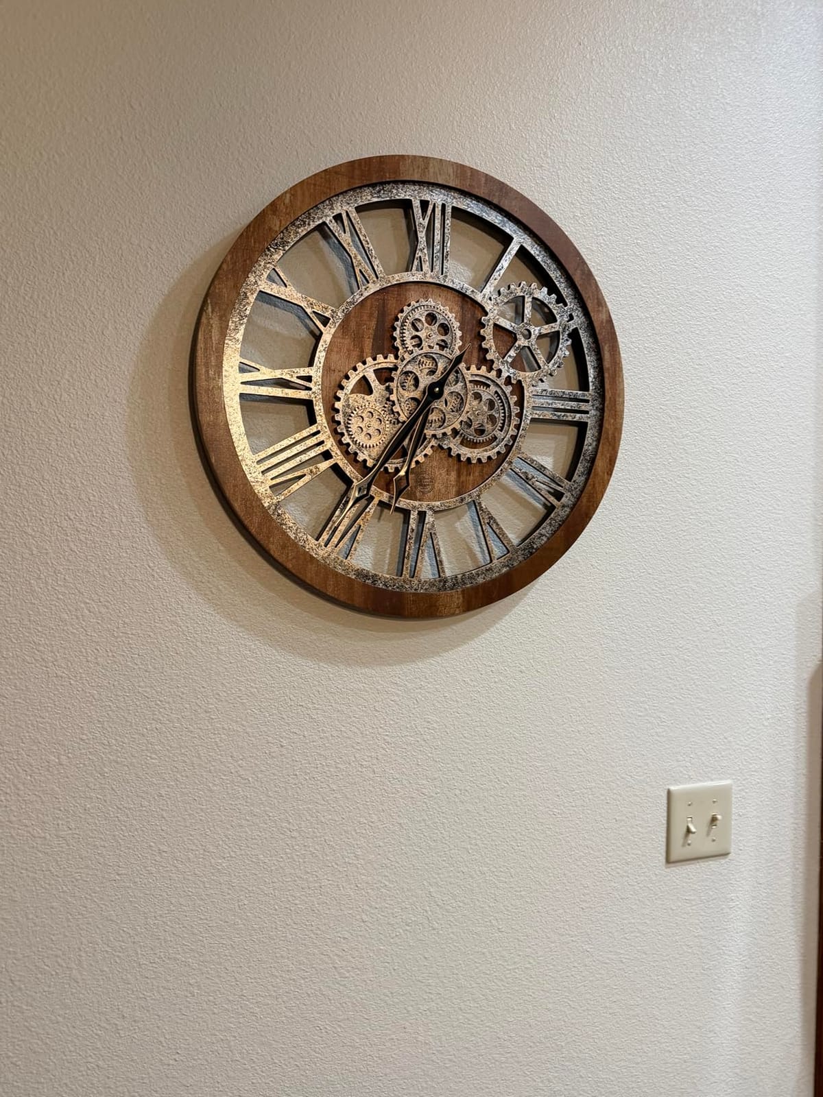 ImprovingLife The Gears Clock The Original Real Moving Gear Wall Clock Vintage Industrial Oversized Rustic Farmhouse (24 inch (60cm), Vintage Black Wood and Bronze) customer photo 1