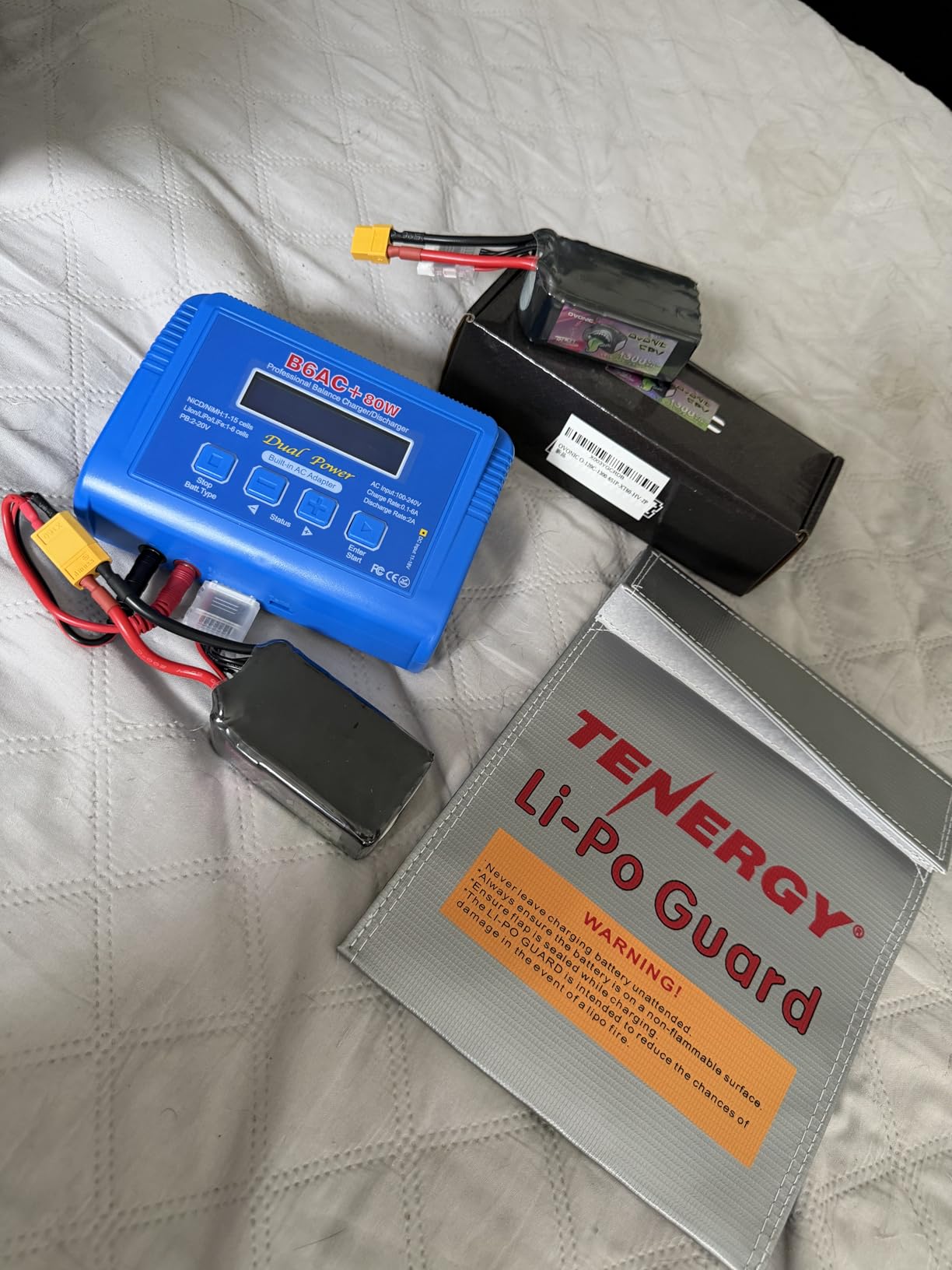 Tenergy Fire Retardant Lipo Zipper Bag for Charging and Storing Lipo Battery Packs, 8.5 x 6.5 x 5.7inch customer photo 1