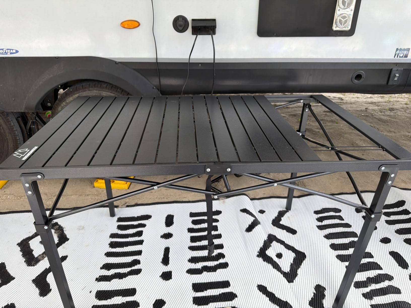 MOUNTAIN SUMMIT GEAR Heavy-Duty Roll-Top Table for Camping (Large) - Portable Aluminum-Top Folding Table with Steel Frame by Caddis Sports customer photo 2