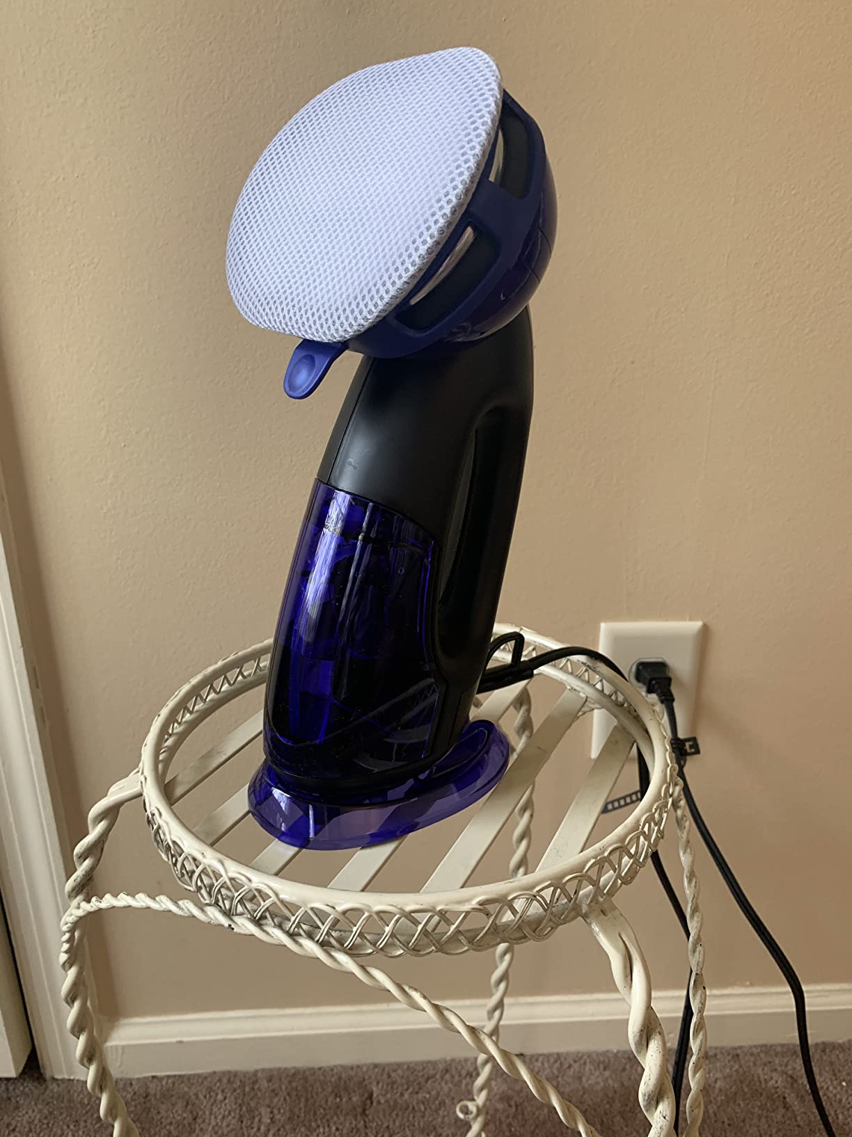Conair 2-in-1 Handheld Steamer and Iron for Clothes, Turbo ExtremeSteam 1875W Garment Steamer and Clothing Iron, Black/Blue customer photo 2