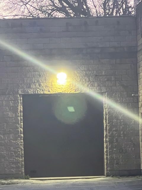 LED Wall Pack Light with Dusk to Dawn Photocell,100W 13000LM 5000K Daylight ,AC100-277V Input,500W HPS/HID Equivalent, Waterproof Commercial Security Lighting for Warehouses, Garage,ETL Listed customer photo 1