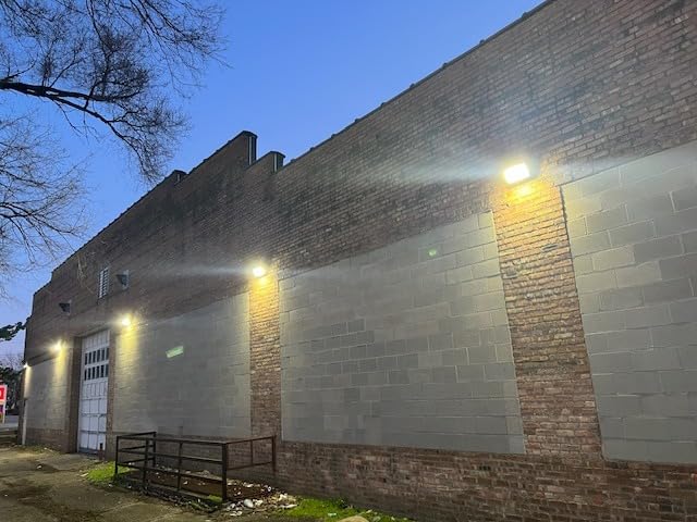 LED Wall Pack Light with Dusk to Dawn Photocell,100W 13000LM 5000K Daylight ,AC100-277V Input,500W HPS/HID Equivalent, Waterproof Commercial Security Lighting for Warehouses, Garage,ETL Listed customer photo 2