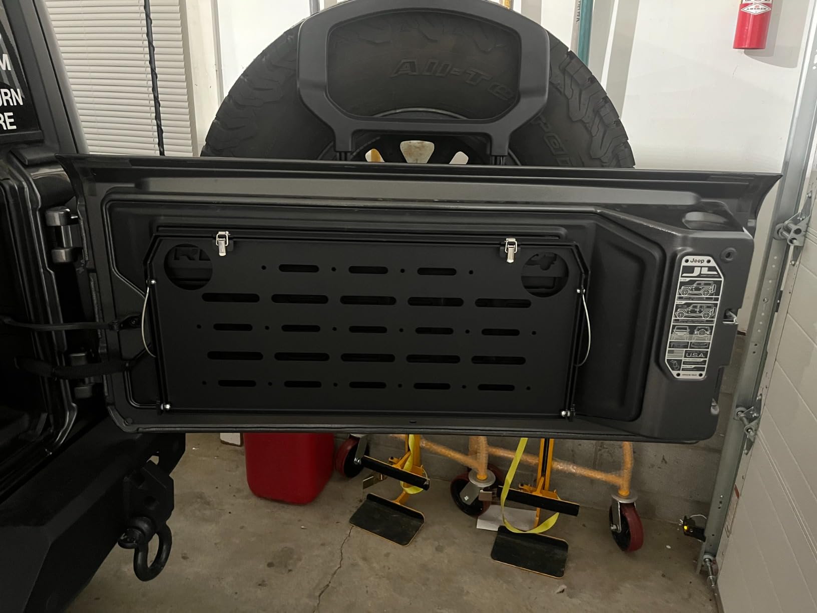Rough Country Folding Rear Tailgate Table for Jeep Wrangler JL/Unlimited (2018-2024) customer photo 2
