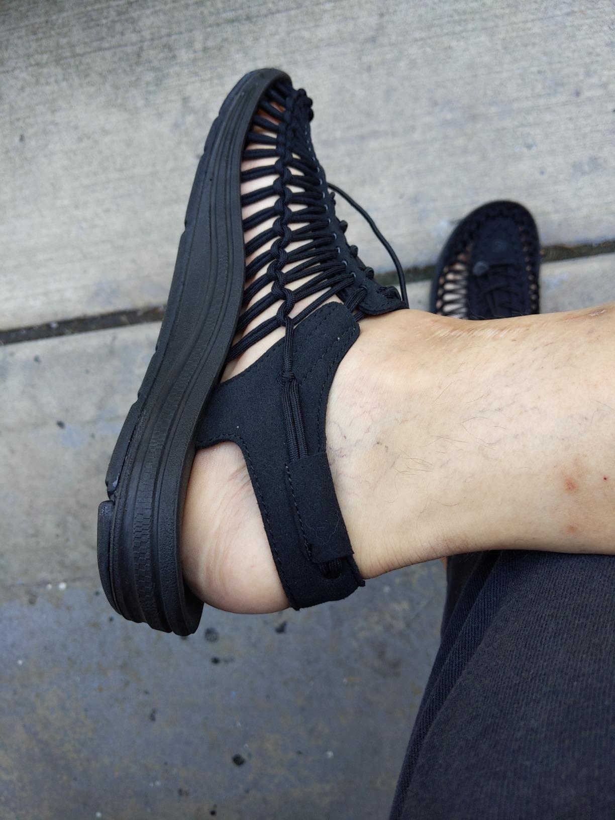 KEEN Men's Uneek Sandals customer photo 1