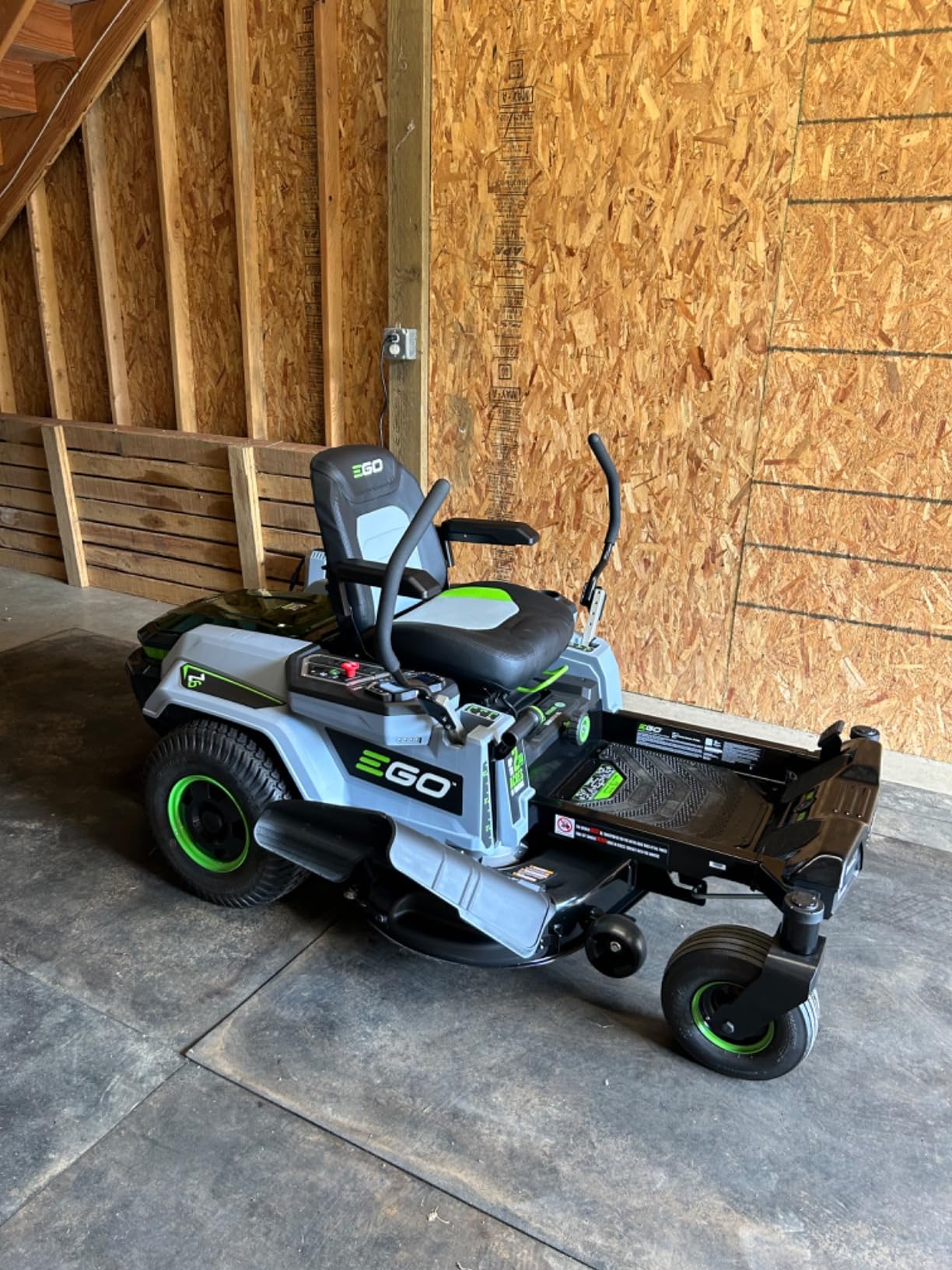 EGO Power+ Electric Riding Lawn Mower, 42