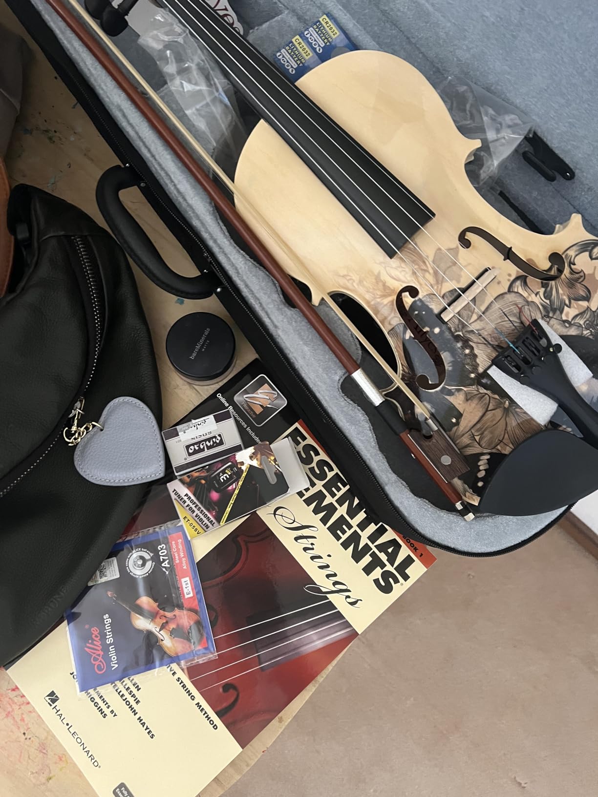 Aliyes Electric/Acoustic Violin Set for Beginners Special Designed Gift for Beginner with Hard Case,Bow,Extra Strings (4/4/Full-size) customer photo 1