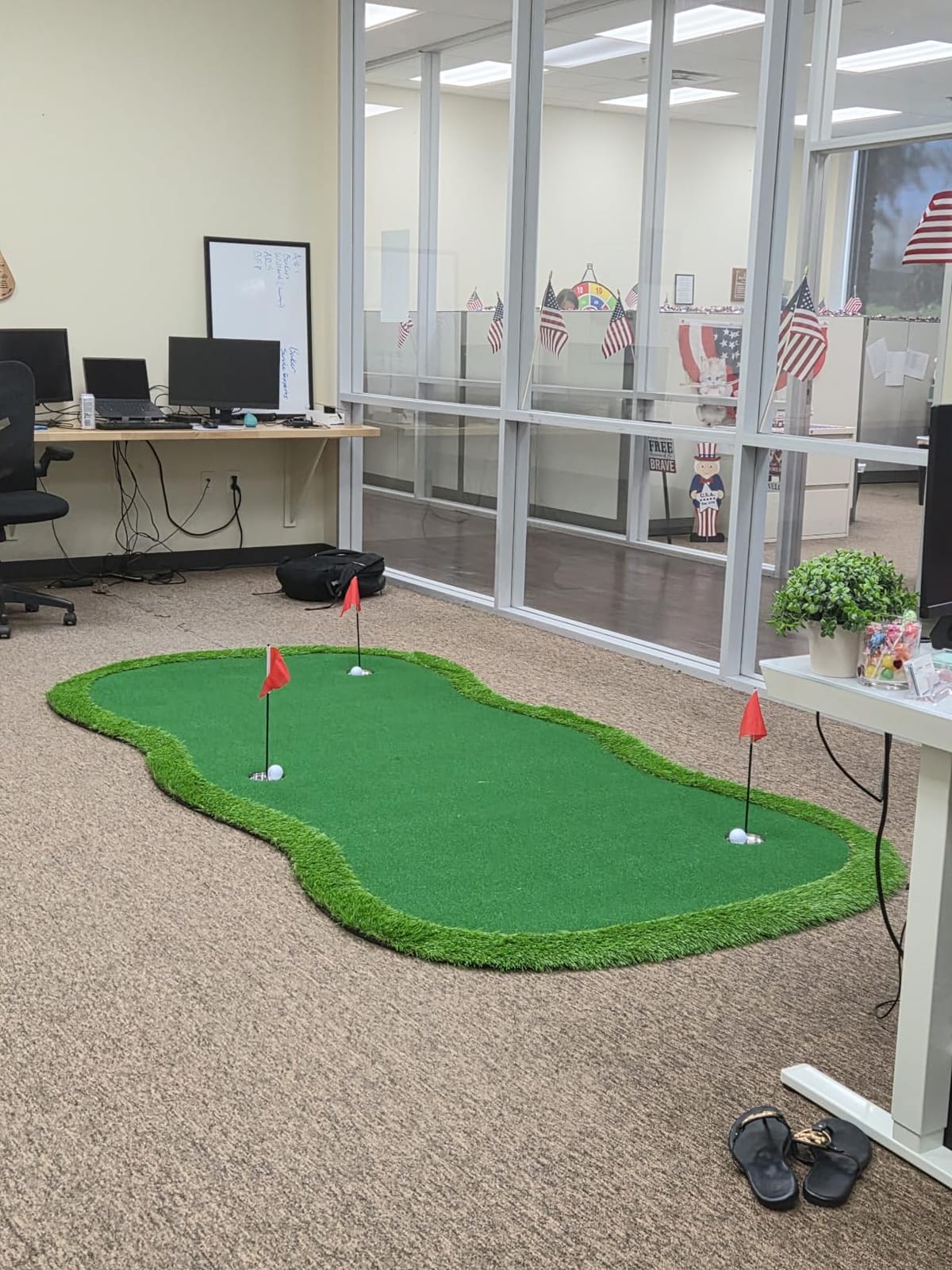 Chriiena Golf Putting Green, Large Practice Putting Mat for Indoor Outdoor | with Movable Cup, Custom Slope Pad, Professional Golfing Training Mat for Home/Backyard customer photo 1